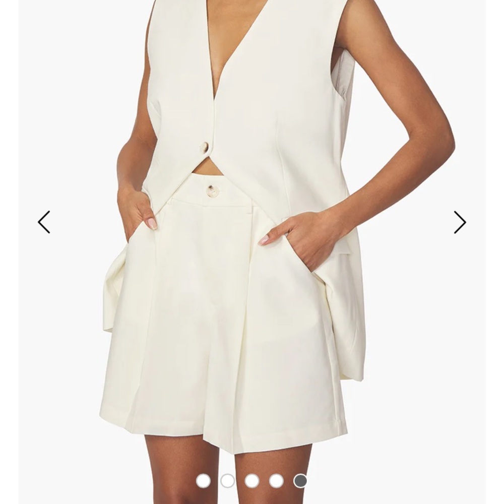 WEWOREWHAT brand new with tags white shorts